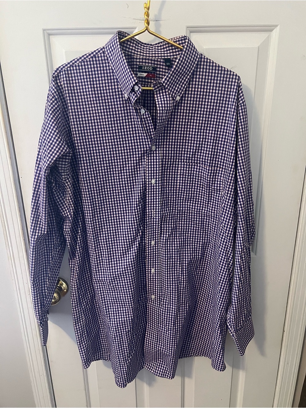 IZOD Men’s Gingham Button-Down Shirt